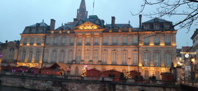Strasbourg: Enjoy the Christmas markets - Visiting the First Christmas Market at Place Benjamin Zix