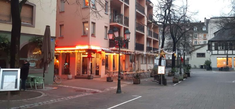 Strasbourg: Enjoy the Christmas markets - Enjoying the Lights on Rue des Orfèvres