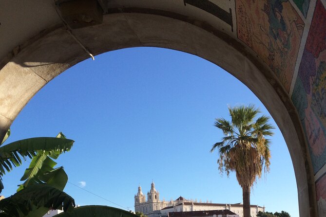 Street Art at Lisbon - Creative Techniques in Bairro da Mouraria