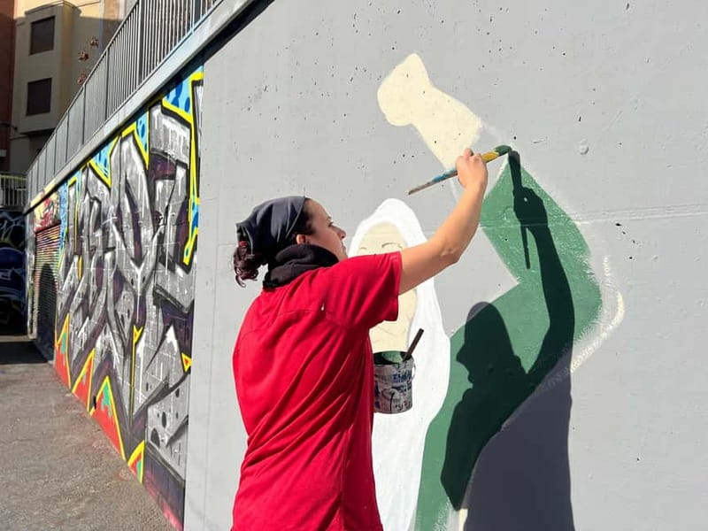 Street Art & Gallery Tour - Visiting the Barcelona Museum of Contemporary Art