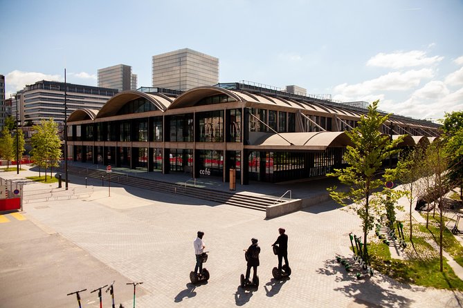 Street Art tour in Paris - Discover Paris murals ! - The Role of Guide Florian in Enhancing the Experience