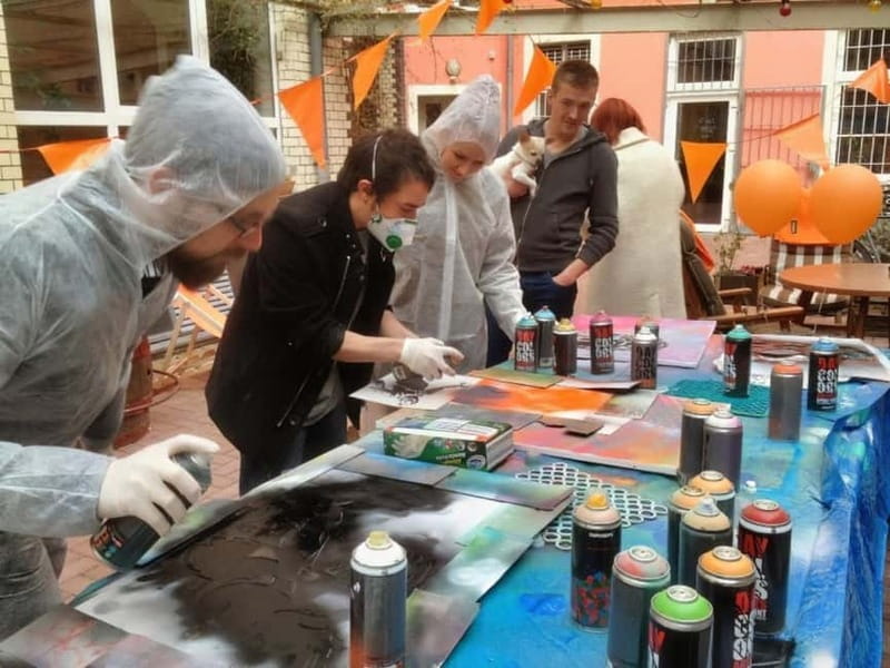 Street Art Workshop & Tour - Private Group - Expert Guide and Personal Touch