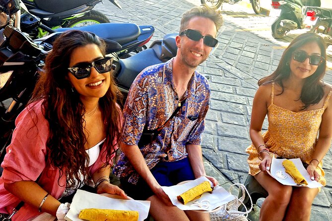 Street Food and 3 Markets Tour, Meat and Veggie Options - Key Points