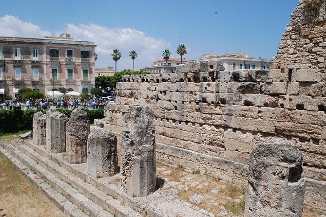 Street food tour and Guided Tour of Ortigia - The Guide’s Role in Making the Tour Special