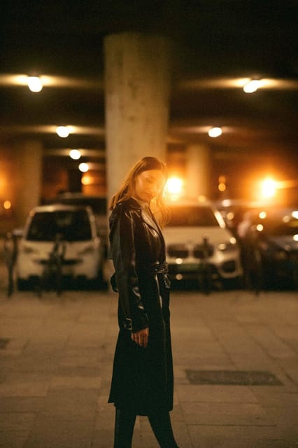 Street photos through the most beautiful streets of Budapest - The Personal Touch: Custom Photos and Comfortable Atmosphere