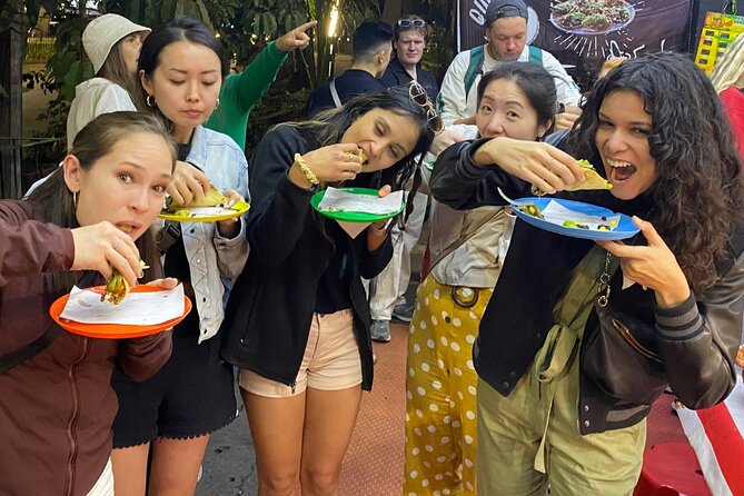 Street Taco Tour in Mexico City - Learning the Art of Taco Eating and Street Food Culture