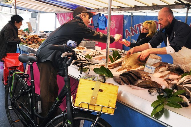 Stroll a Local French market & have a picnic - Logistics and Meeting Details for the Tour