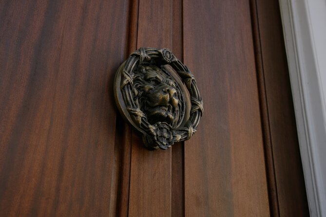 Stroll Historic South of Broad in Charlestons Walled City - What Sets This Tour Apart from Others