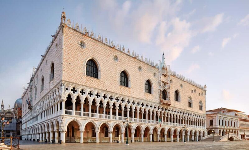 Stroll The Halls of Doge's Palace on a Guided Tour in Venice - Direct Entry to Doge’s Palace with Skip-the-Line Access