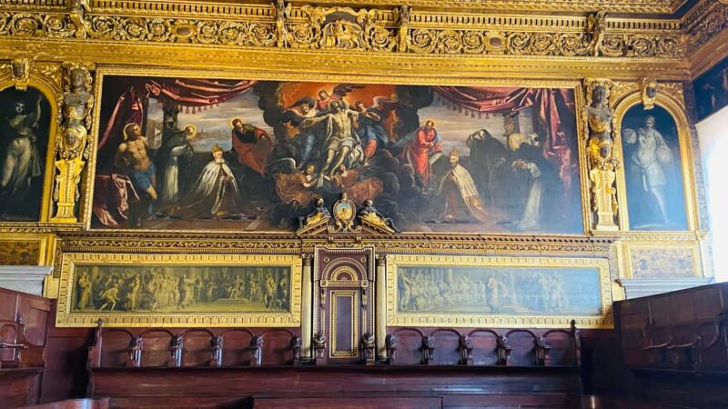 Stroll The Halls of Doge's Palace on a Guided Tour in Venice - Practical Details: Meeting Point and Tour Logistics