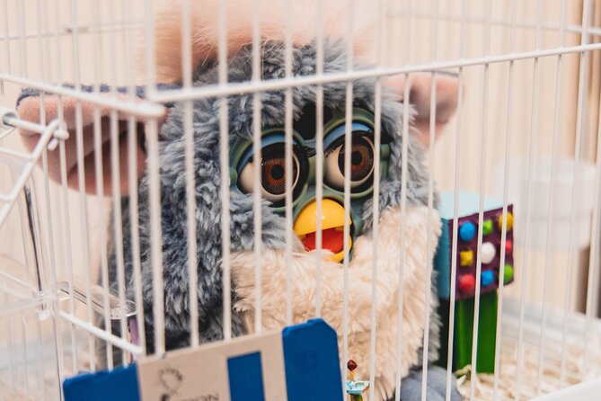 Stuck in the 90s A Nostalgic Music Experience - Dive into a 90s Music-Themed Escape Adventure in Glasgow