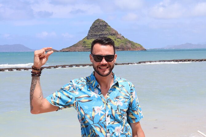 Stunning views of Oahu. East to North Shore on a scenic drive - Witness the Geological Wonder of Halona Blowhole