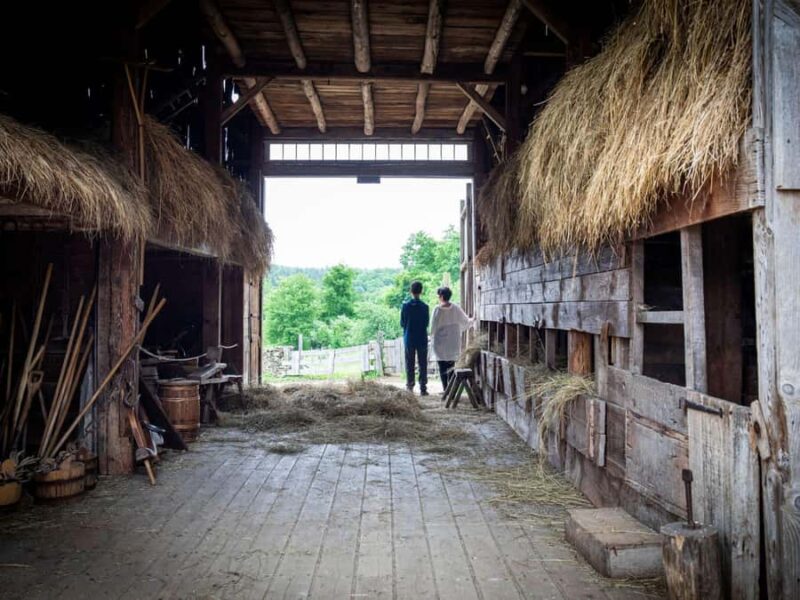 Sturbridge: Old Sturbridge Village Entry Ticket - Seasonal Activities: Maple Sugaring and Cider Pressing