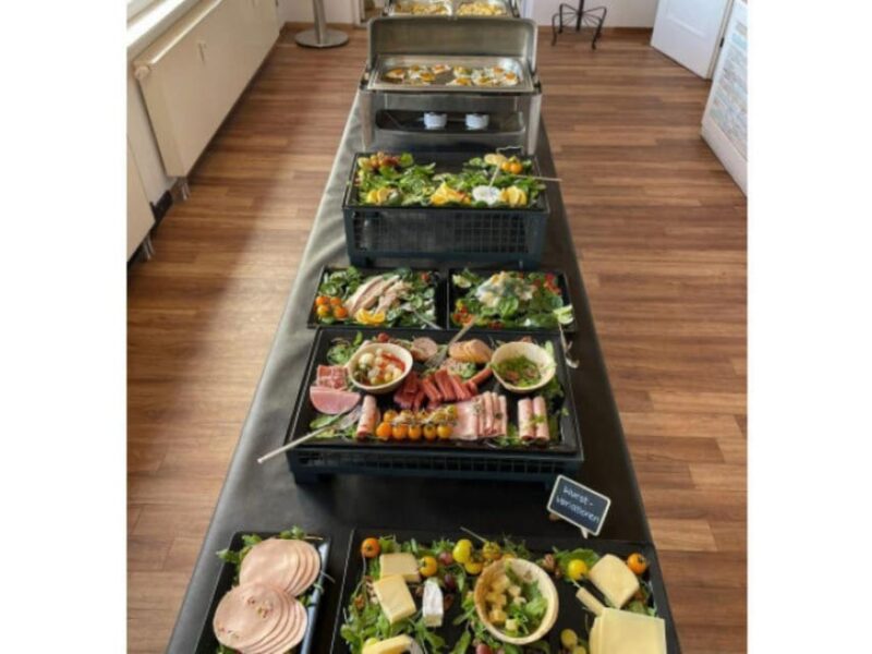 Stuttgart: Osterbrunch - Suitable for Families and Friends Alike