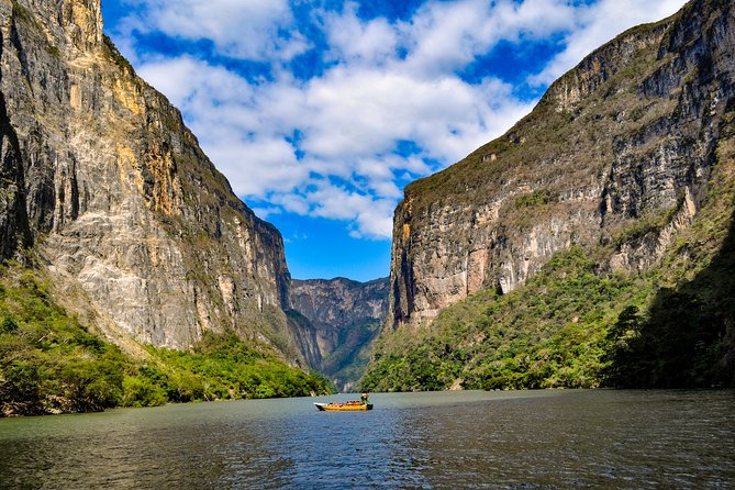 Sumidero Canyon - Chiapa de Corzo - Scenic Journey to Sumidero Canyon’s Entrance