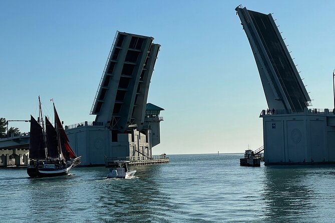 Suncoast Sailing's Sunset Sailing Experience! - Key Points