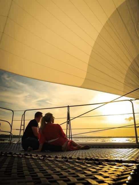 Sunny Beach: Sunset Catamaran Cruise with Dinner & Prosecco - Key Points