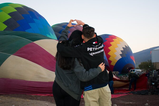 Sunrise Balloon Flight over Teotihuacan and Breakfast in Cueva - Unique Sunrise Views: Hot Air Balloon Flight Over Teotihuacan