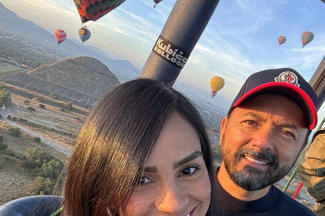 Sunrise Balloon Flight over Teotihuacan and Breakfast in Cueva - Key Points