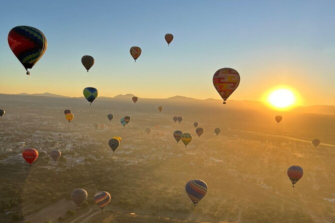 Sunrise Balloon Flight over Teotihuacan and Breakfast in Cueva - Why This Tour Stands Out from Similar Trips