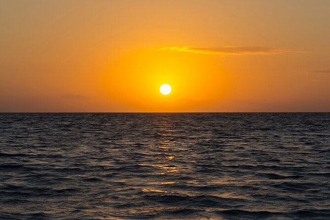 Sunrise EN the Ocean - Discover the Magic of a Private Sunrise Cruise in Huatulco