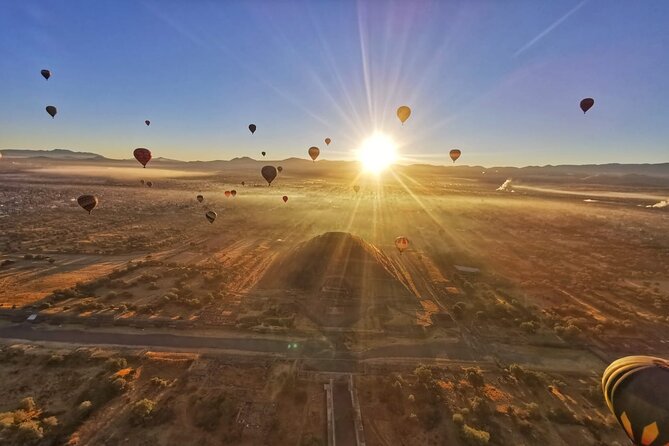 Sunrise HotAir Balloon Adventure Over Teotihuacan's Pyramids - Explore the Unique Sunrise Hot Air Balloon Over Teotihuacán