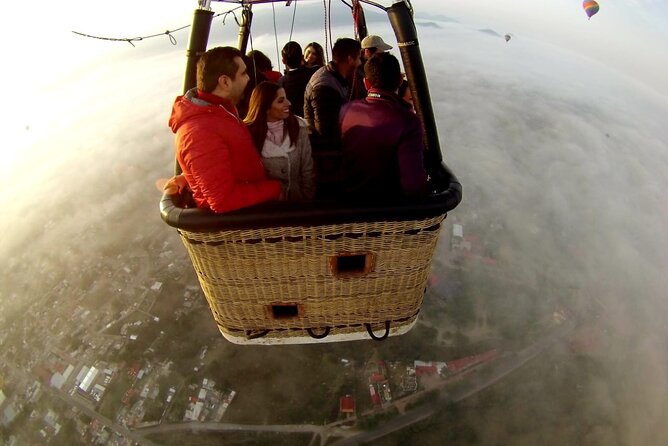 Sunrise HotAir Balloon Adventure Over Teotihuacan's Pyramids - Logistics: Ease and Group Size