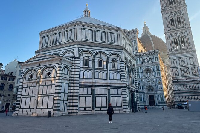 Sunrise Walk: Florence Before the Crowds - Key Points