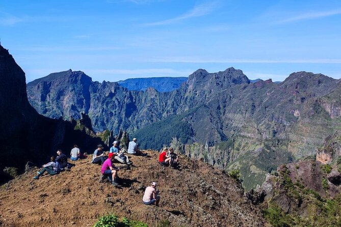 Sunrise & Walk to "Stairway to Heaven" - The Drive to Pico Ruivo and Picnic Break