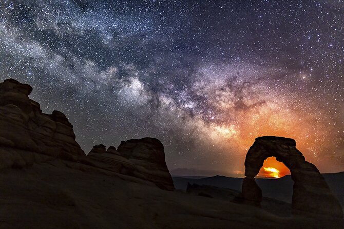 Sunset and Night Photography in Arches National Park - The Value of a Guided Photography Night Tour