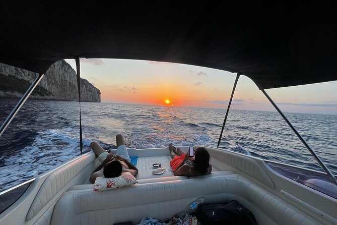 Sunset & Aperitif Boat tour - Key Points