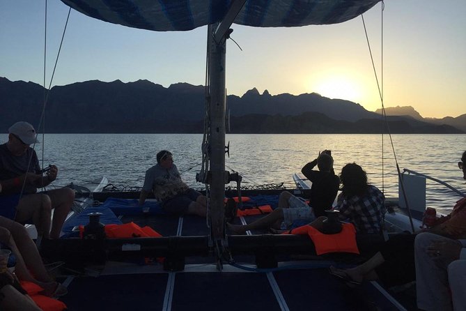 Sunset Appetizers & Open Bar Catamaran Cruise - Views of La Giganta Mountains and the Sea of Cortez