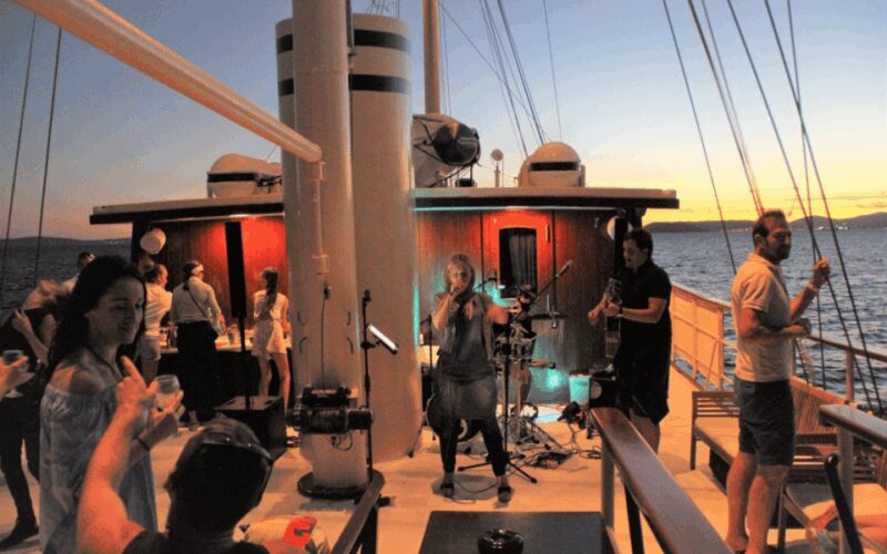 Sunset Boat Cruise Split - Unlimited Drinks and the Open Bar Experience