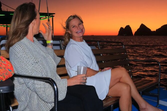 Sunset Boat Tour Includes Open Bar and Dinner - The Dining Experience and Refreshment Options