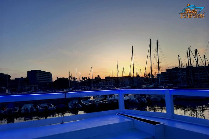Sunset boat tour with aperitif and swimming break - The Route Along Syracuse’s Coastline and Fortresses