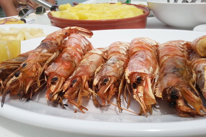 Sunset Caldera Sailing Cruise - Practicalities: Group Size, Booking, and Weather Considerations