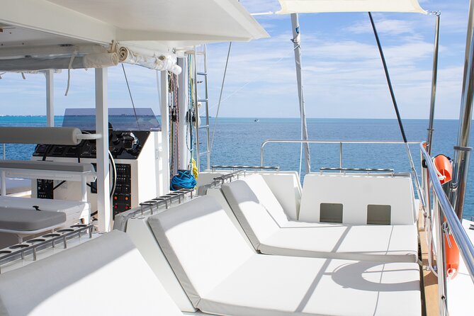 Sunset Cancun Mayëy : Premium Catamaran Dinner with Outdoor Bar - Live Music: Saxophonist and DJ Setting the Mood