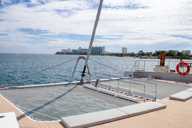 Sunset Cancun Mayëy : Premium Catamaran Dinner with Outdoor Bar - Who Will Enjoy This Sunset Cruise