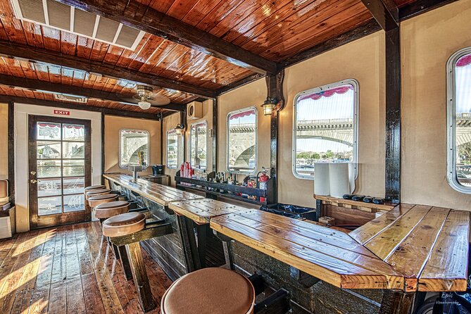 Sunset Cocktail Cruise on Lake Havasu's Paddle Wheeler - Safety, Crowd Levels, and Booking Tips