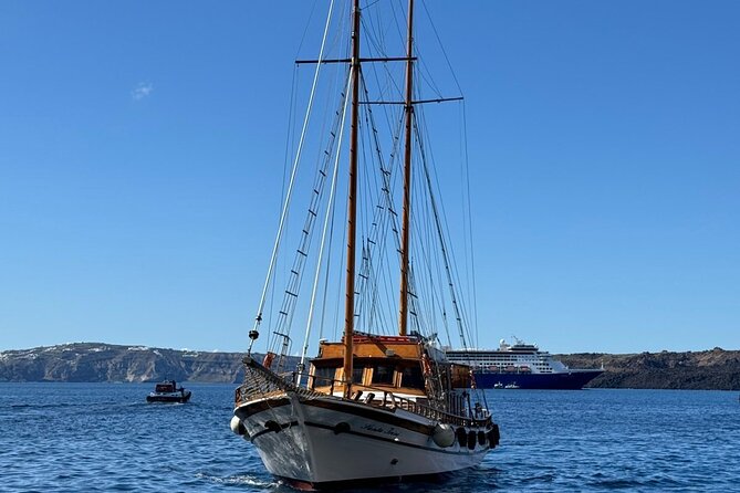 Sunset Cruise in Caldera of Santorini - Savoring the Caldera Sights and Sunset