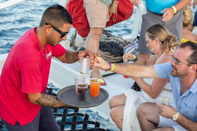 Sunset Cruise in Los Cabos with Jazz and Wine - Gourmet Canapés and Unlimited International Bar