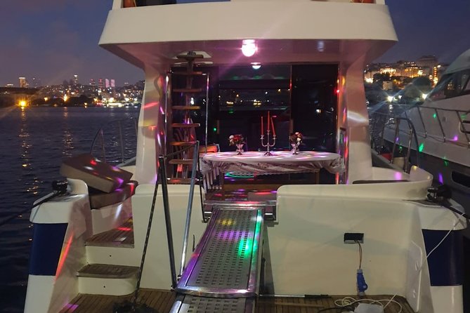 Sunset Cruise on Luxury Yacht in Istanbul Bosphorus - Sunset Views and the Final Stop at Küçüksu Kasrı