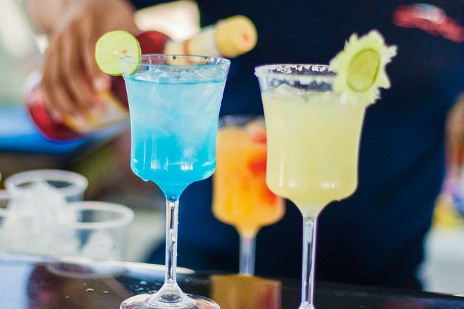 Sunset Dinner Cruise in Cabo San Lucas - Entertainment, Crew, and Atmosphere