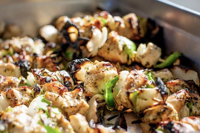 Sunset Dinner Cruise in Los Cabos - The Crew’s Role in Enhancing the Experience