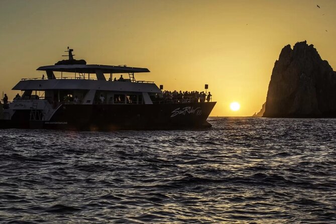 Sunset Dinner Cruise in Los Cabos - Accessibility and Family-Friendly Features