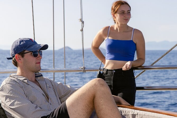 Sunset Dinner Cruise: Sunset, Swim, Drinks, and Dinner Onboard - Discover the Sunset Dinner Cruise from Athens for a Scenic Saronic Island Experience