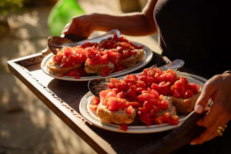 Sunset Escape in Lecce: Vineyard Picnic with Wine Tasting - Discover the Charm of Salento with an Evening in a Historic Vineyard