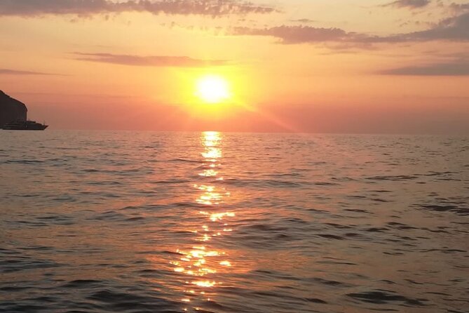 Sunset Group Boat Tour from Positano or Praiano - The Charm of Sunset with Prosecco and Limoncello