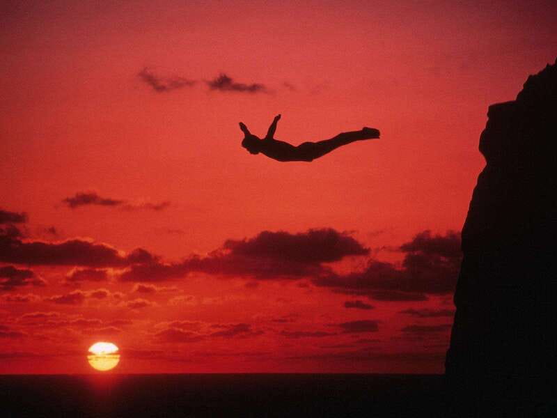 .Sunset High Cliff Divers Exhibition with Different Options, - Prime Viewing at La Perla Nightclub with Included Drinks