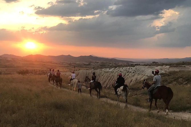 Sunset Horsebackriding-Tour through the Valleys of Cappadocia - What Sets This Tour Apart from Others